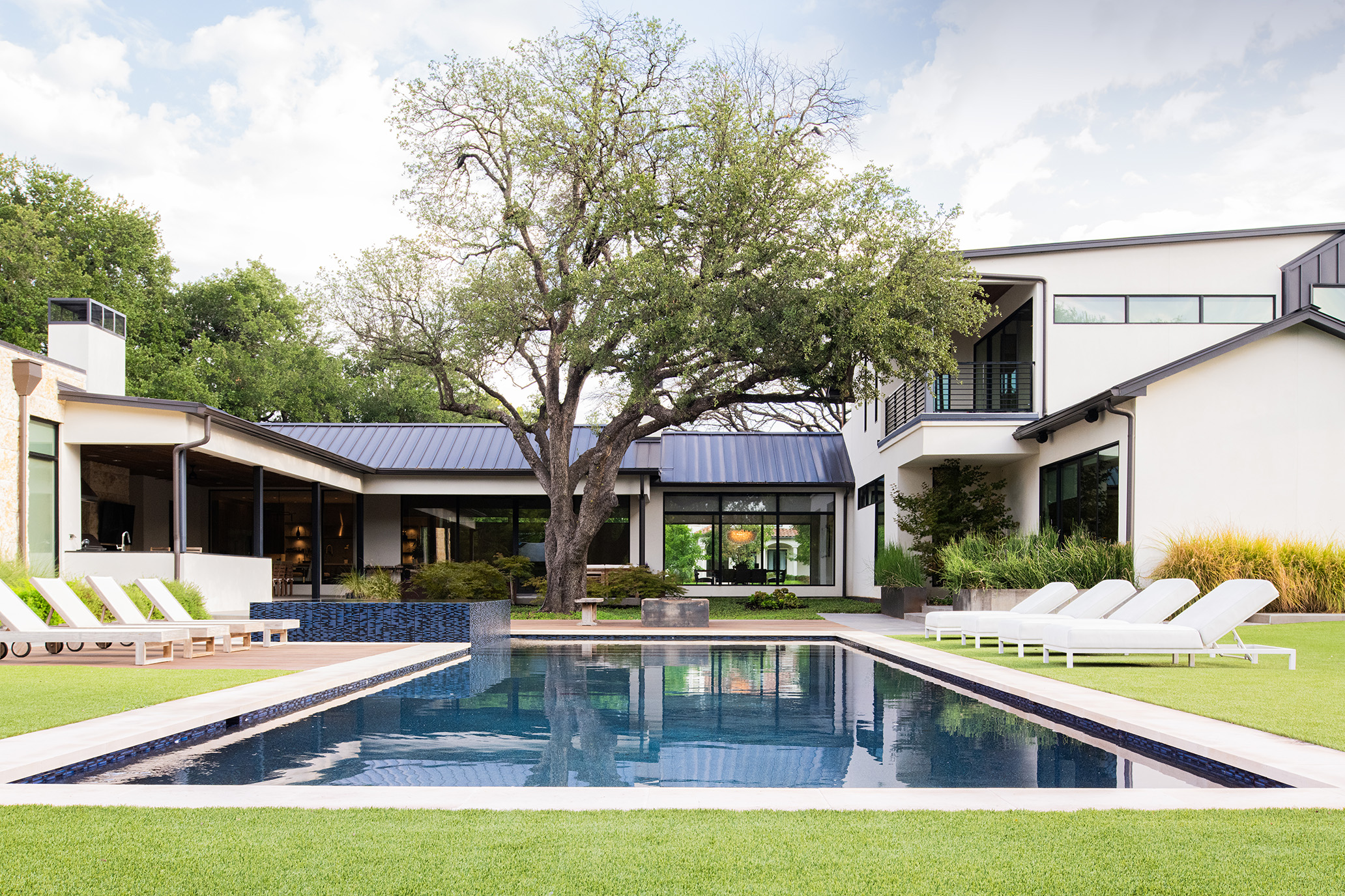 Global Luxury Picture
