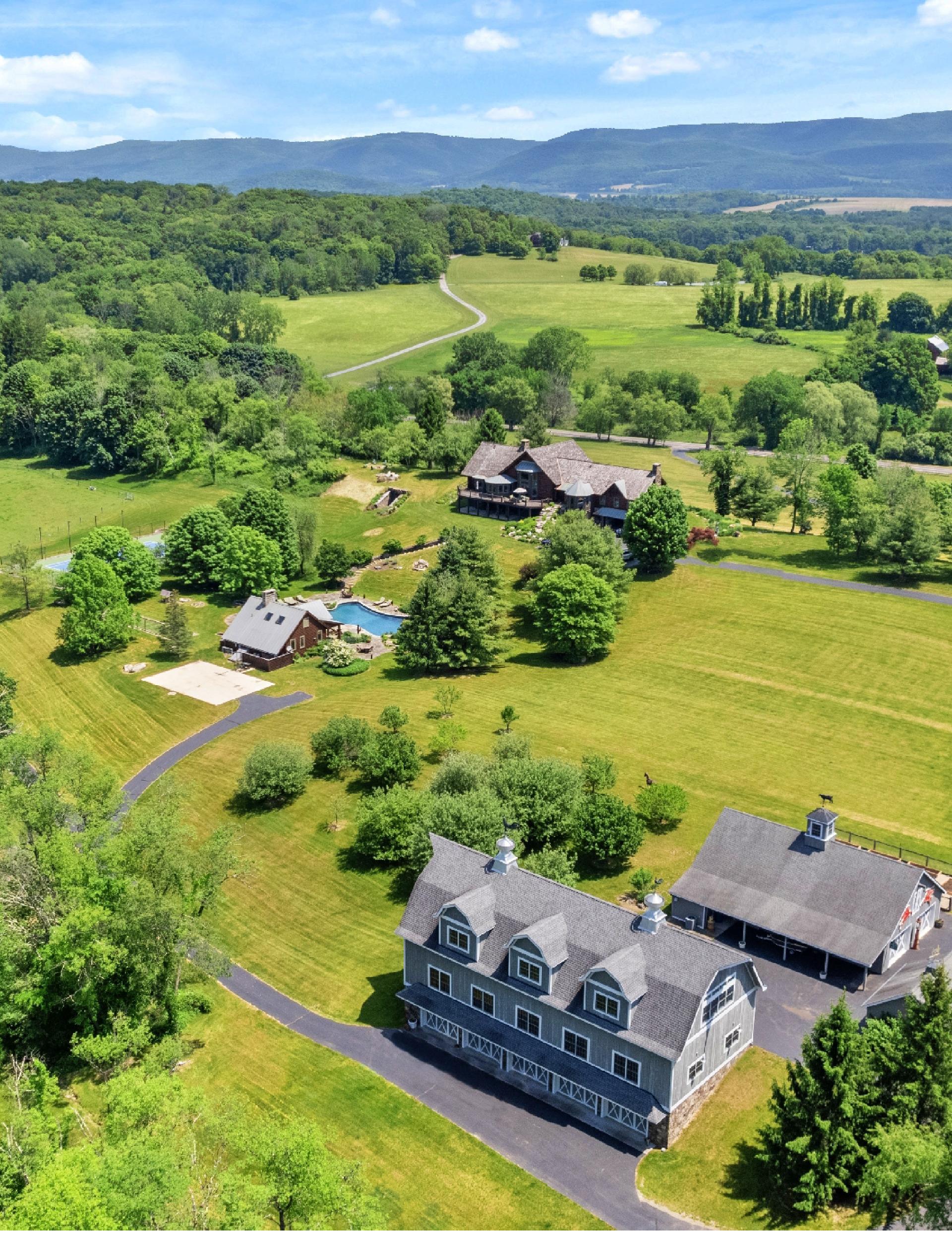 1722 Wheyfield Drive Property Photo 4