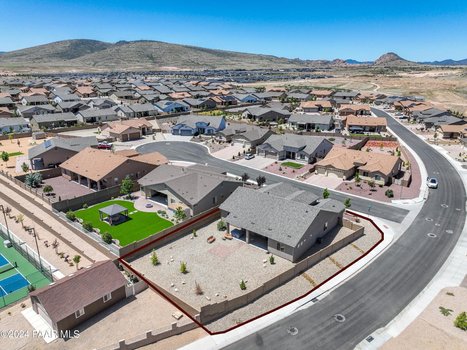 382 Country Club Parkway Property Photo 3