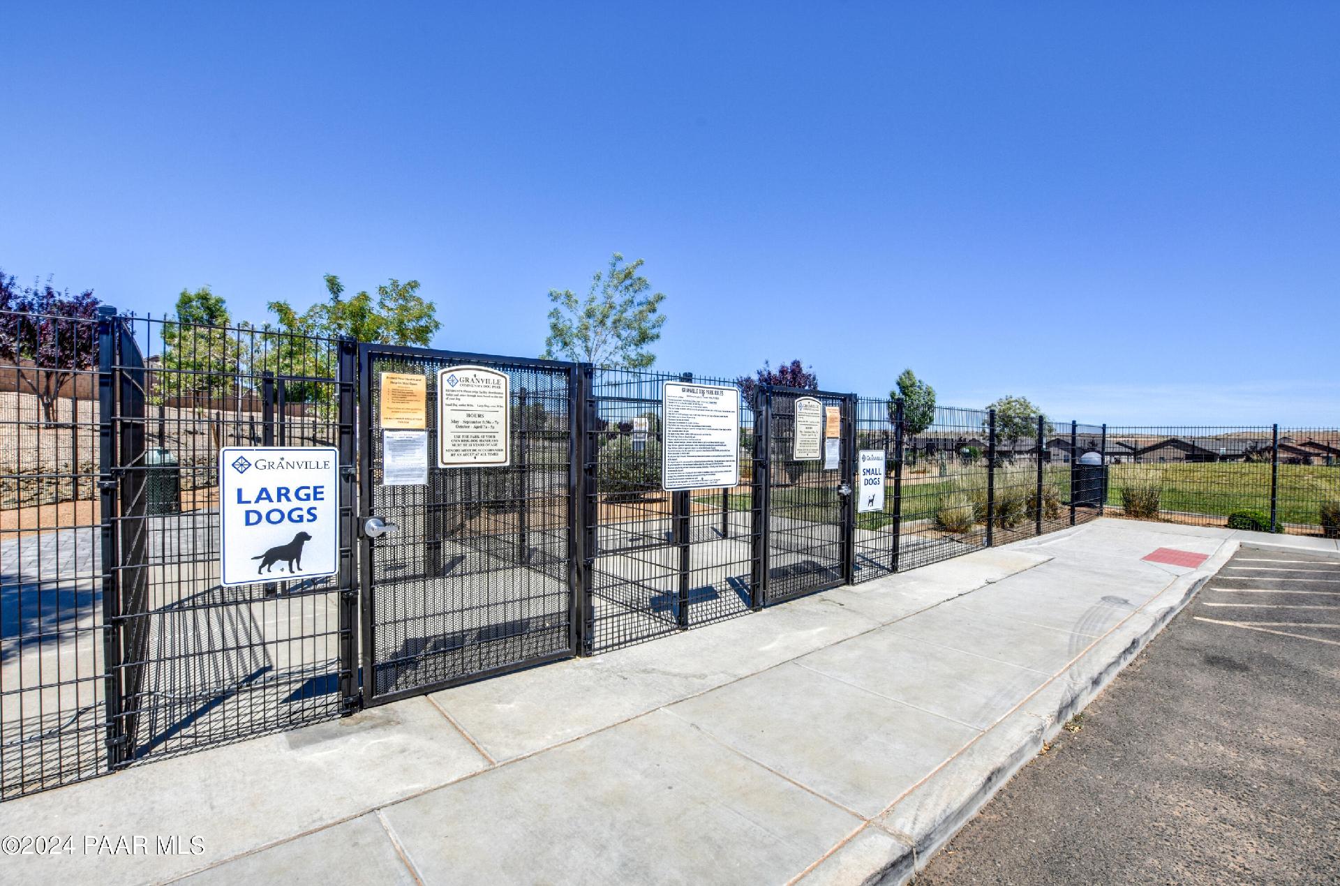 382 Country Club Parkway Property Photo 5