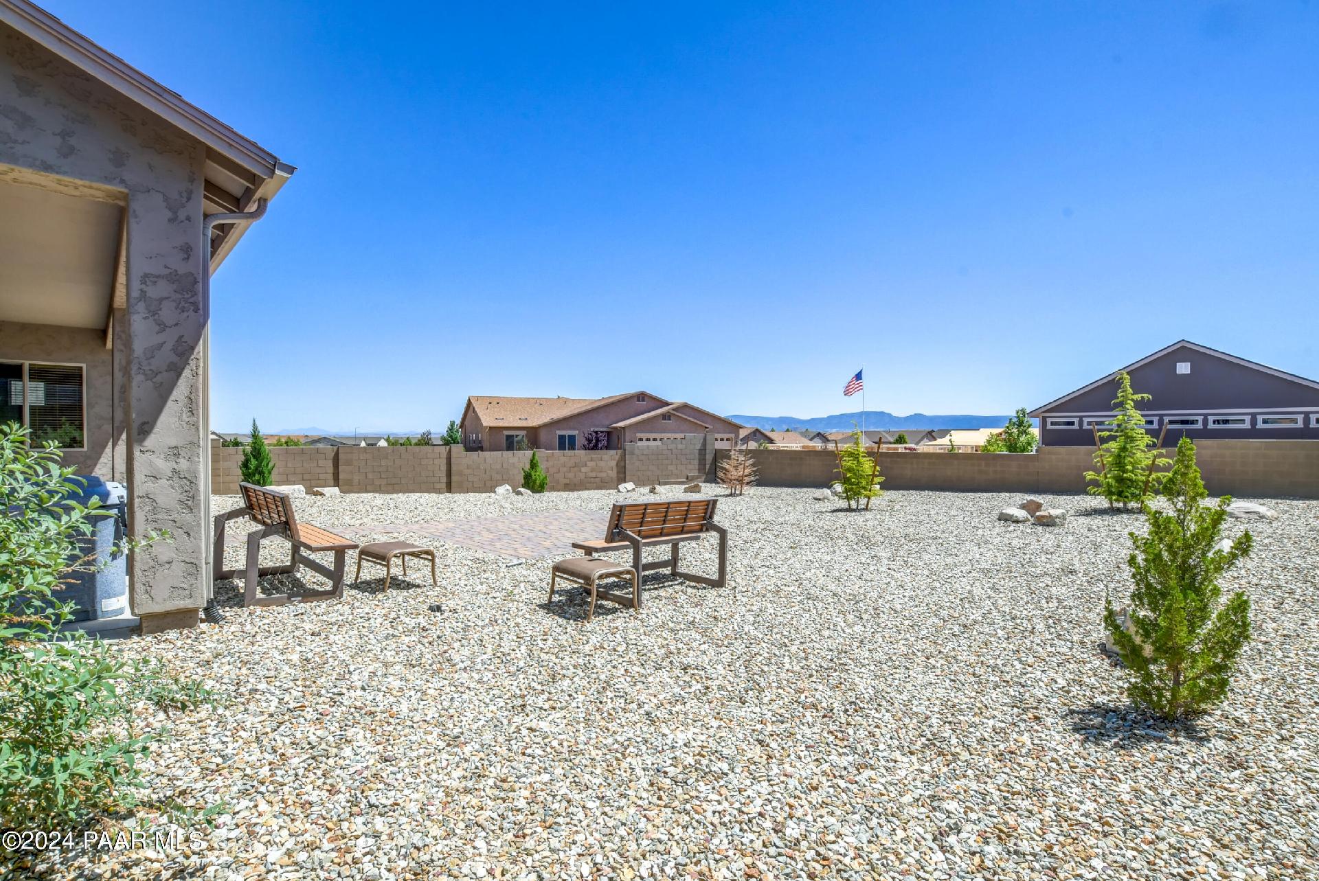 382 Country Club Parkway Property Photo 8