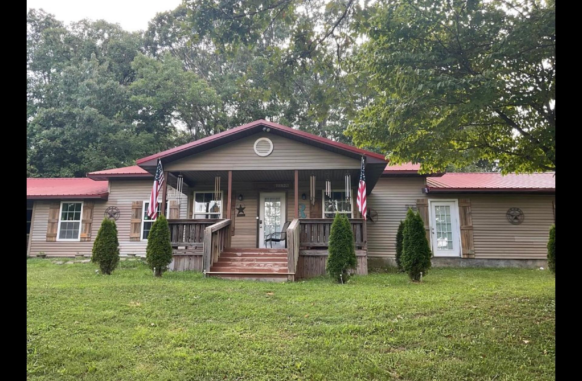 8456 Private Road 6853 Property Photo 3